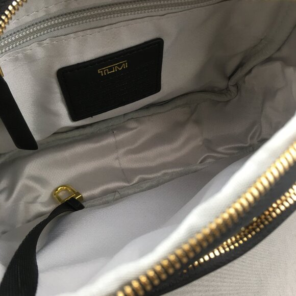 NEW Tumi CorssbodTumi Corssbody bag Voyageur Tory Blacky bag Voyageur Tory Black - Picture 12 of 12
